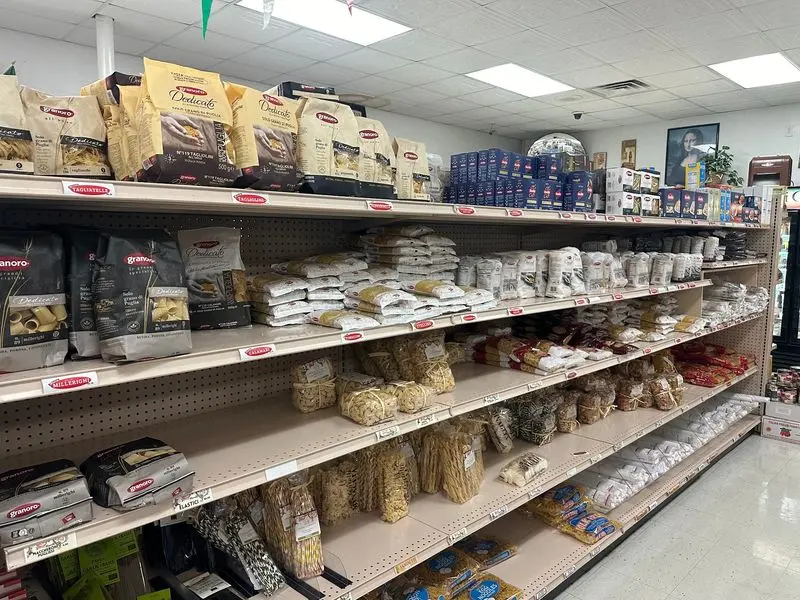 Pasta Shopping Gets Gloriously Serious Here