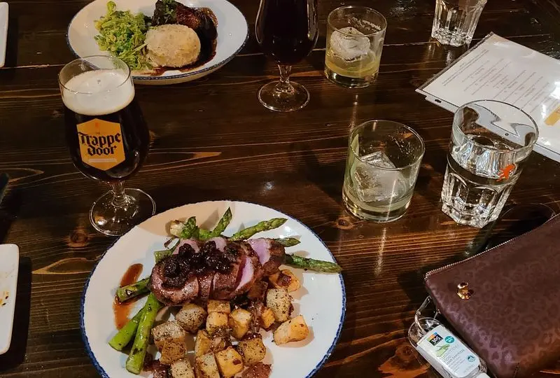 Restaurant Stops That Set the Pace