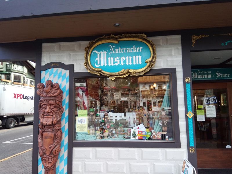 Hours, Tickets, And Tips For An Easy Visit