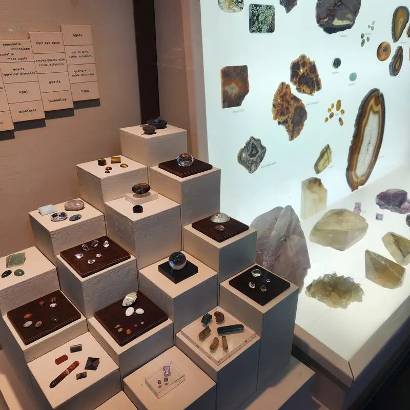 Minerals That Look More Like Art Than Rocks