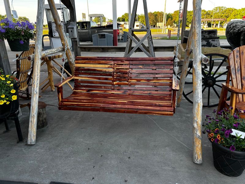 Porch Swings You Can Browse While Your Burger Cooks
