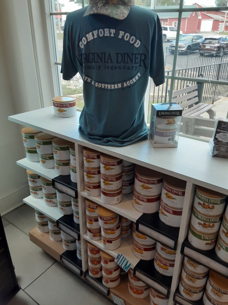 Peanut Country Shows Off Right At The Front Door