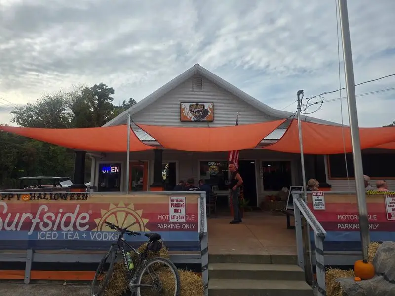 Katy Trail Riders Have A Lunch Spot Waiting