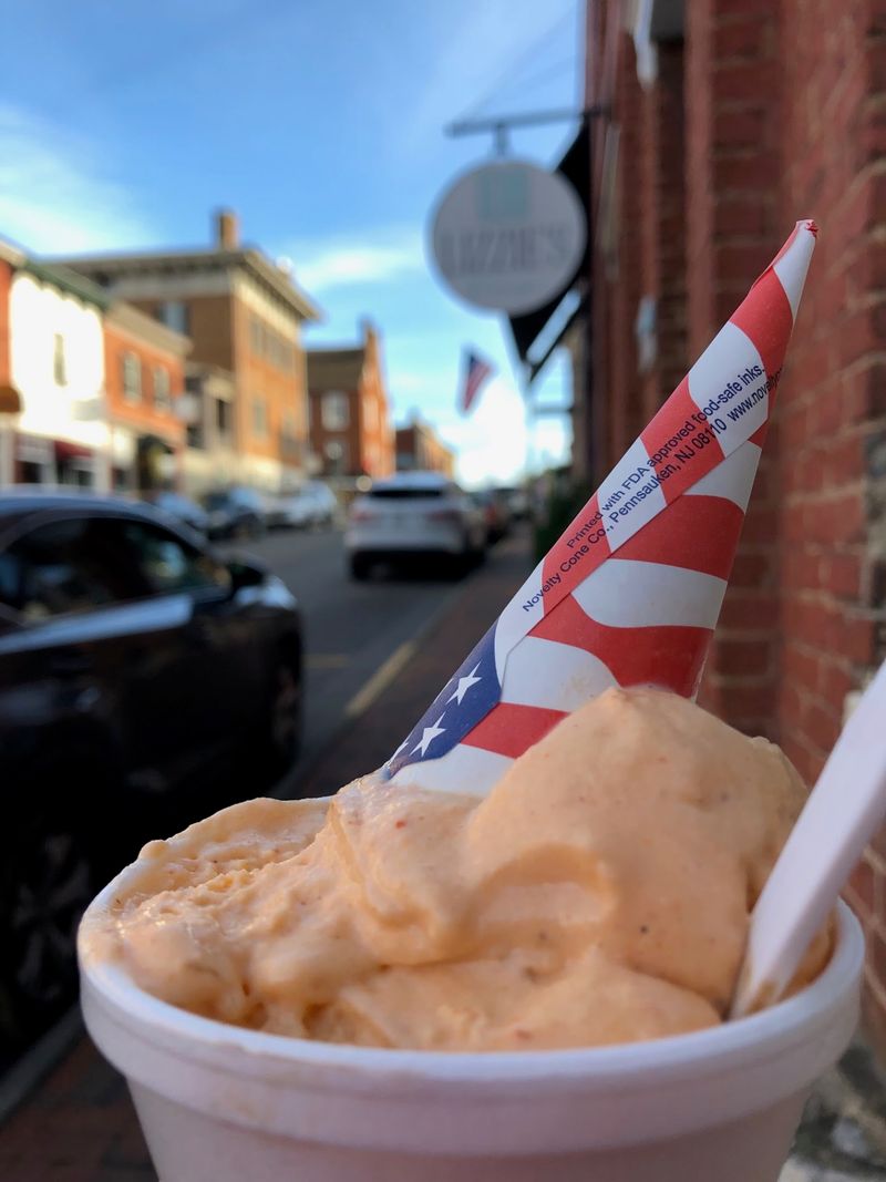 Downtown Lexington Makes The Perfect Scoop-And-Stroll Spot