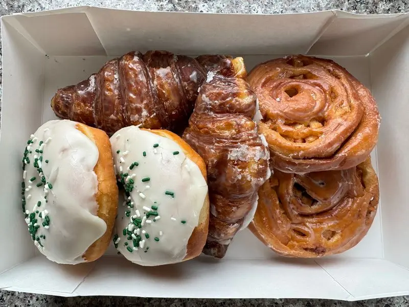 A Cinnamon Stop in Kringle Country: O&H Danish Bakery, Racine, Racine County,