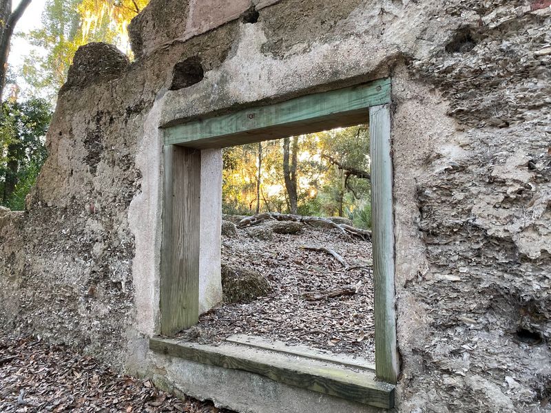 Walls Made With Oyster Shells