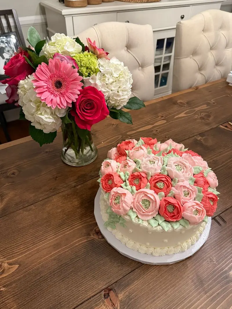 Birthday Cakes With a Personal Touch
