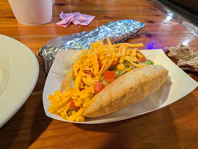 The Puffy Taco That Put Ray's on the Map