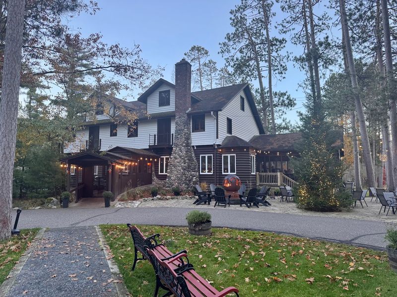 Norwood Pines Supper Club