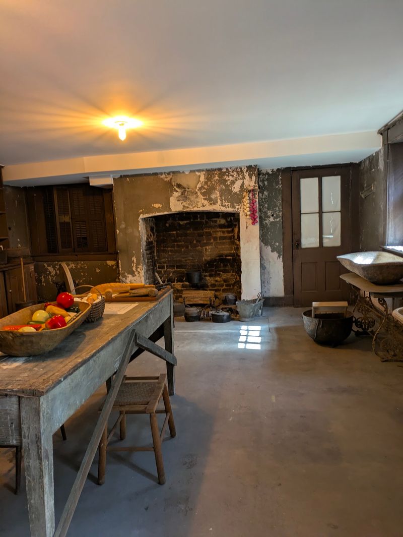 The Kitchen Below the Showrooms