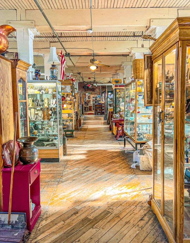 Two Floors Of Factory Bones Make Browsing Feel Like An Adventure