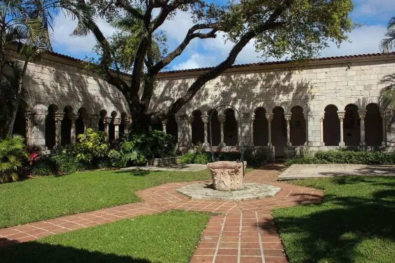 Covered Walkways Made for Looking Slowly