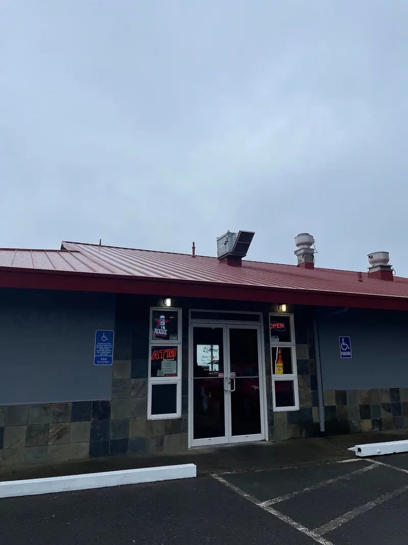 A Building With Pizza-Buffet Memories Baked Right In