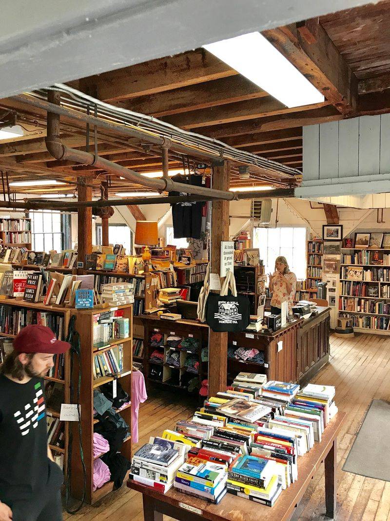 Shelves That Invite Detours