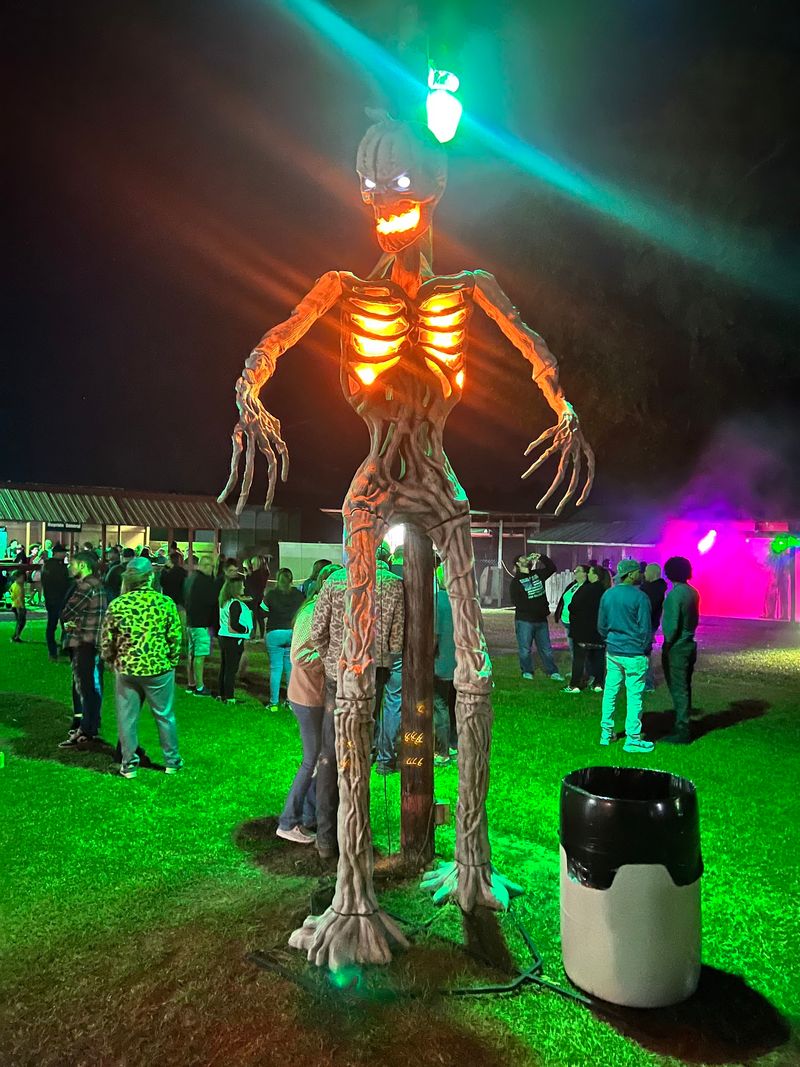 Hollerin Haunts Hayride