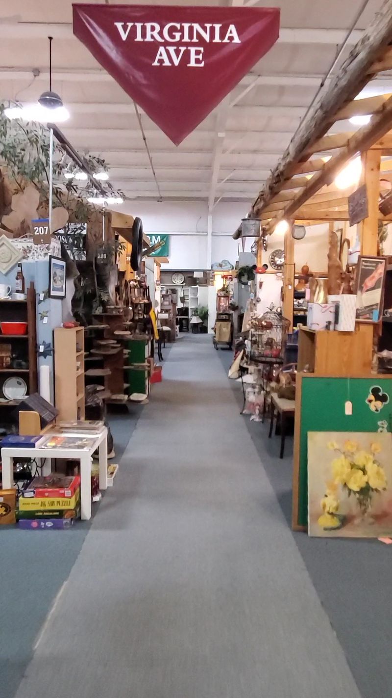 Street-Named Aisles That Keep You From Getting Lost