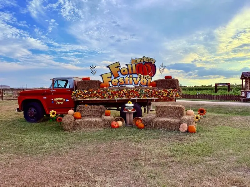 Dewberry Farm: Room for a Full Day in Brookshire