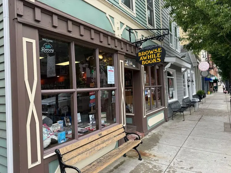 Browse Awhile Books - Tipp City: Take the Name Seriously
