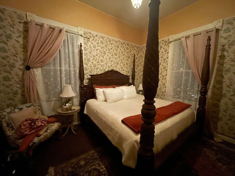 Quiet Rooms For A Slower Kind Of Getaway