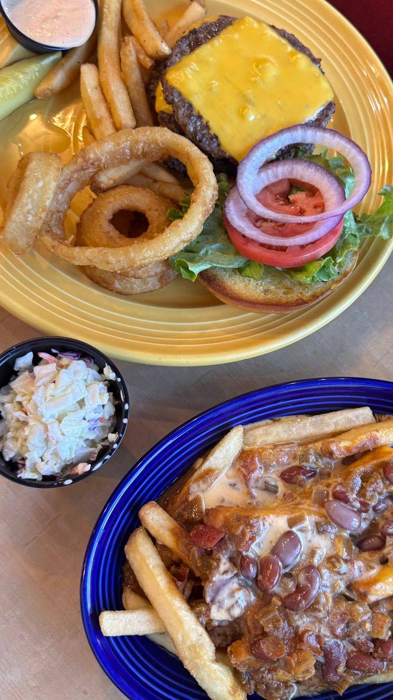 The American Idol Burger Deserves A Standing Ovation