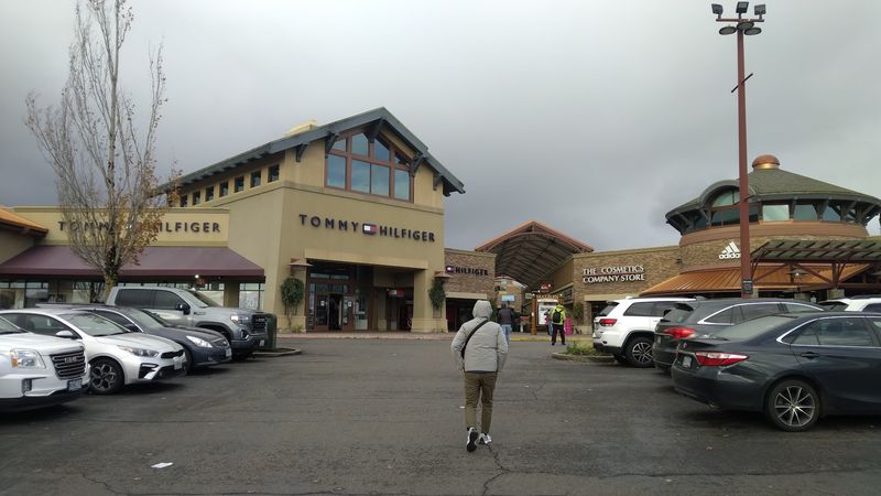 Hours, Parking, And The Exact Spot To Aim For