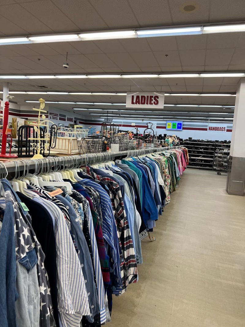 Clothing Racks That Go On For Days