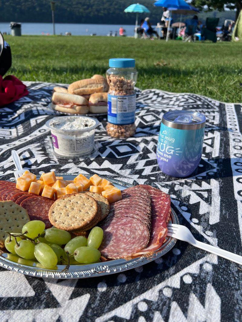 Pack a Picnic With a Lake View