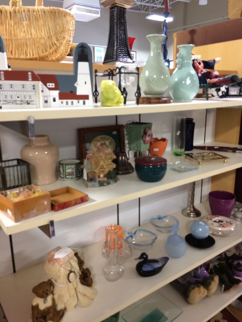 Dig Through the Home D&eacute;cor