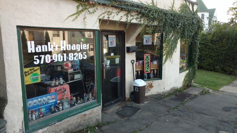 Hank's Hoagies