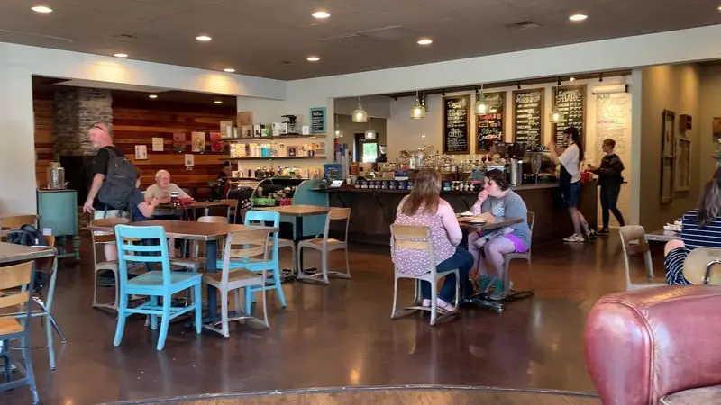 An Afternoon That Lingers at Artisan Coffee, Akron