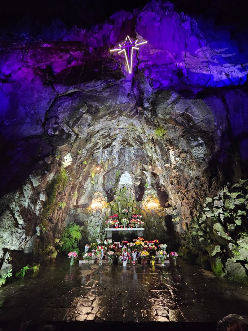 December Turns The Whole Cliff Into A Glowing Holiday Tradition