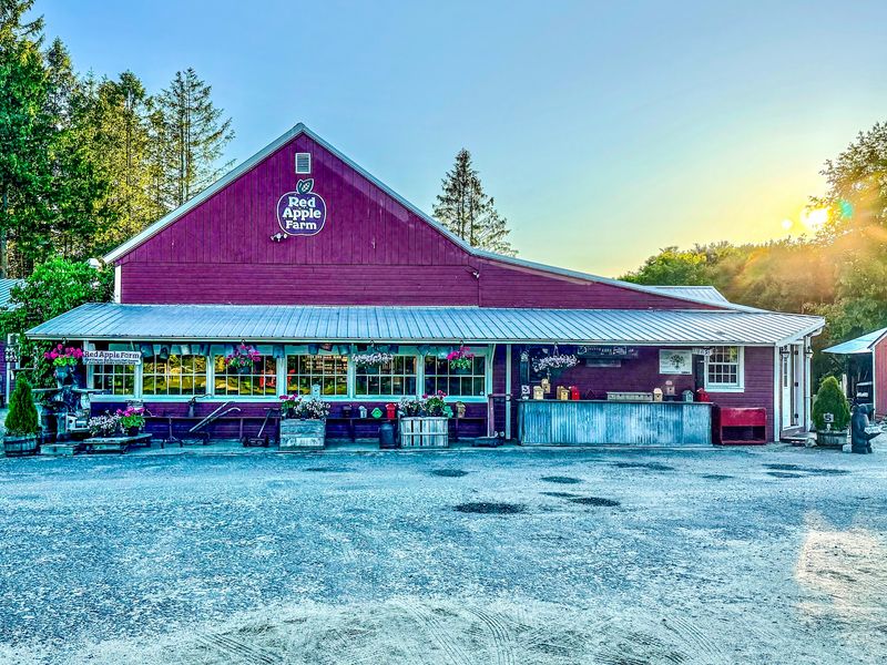 Red Apple Farm