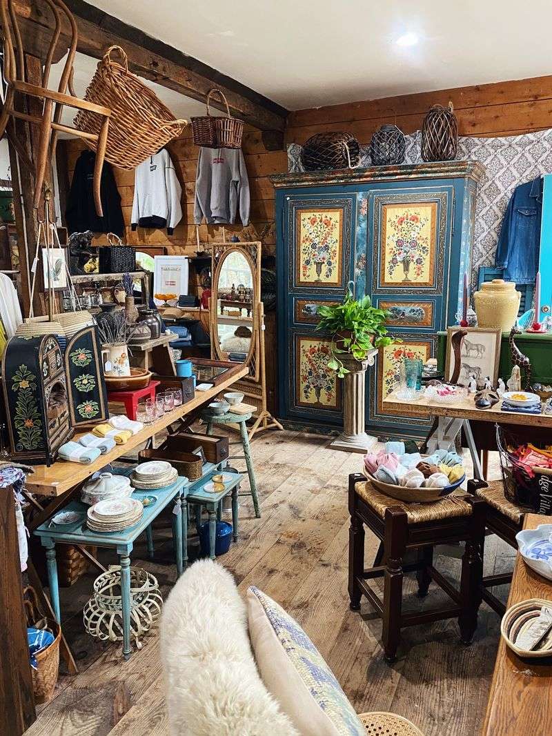 Vintage and Swoon