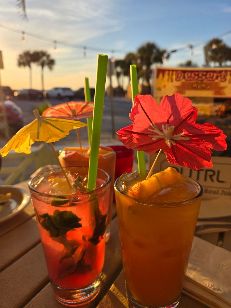 Hurricane Seafood Restaurant: Keep an Eye on the Horizon