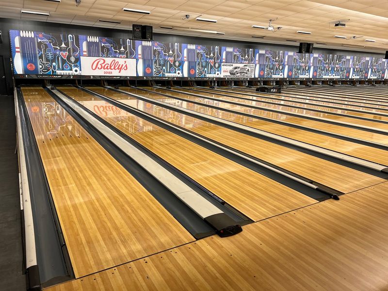 Mid County Lanes and Entertainment