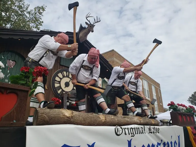 Cedarburg Wine & Harvest Festival, Cedarburg, Ozaukee County