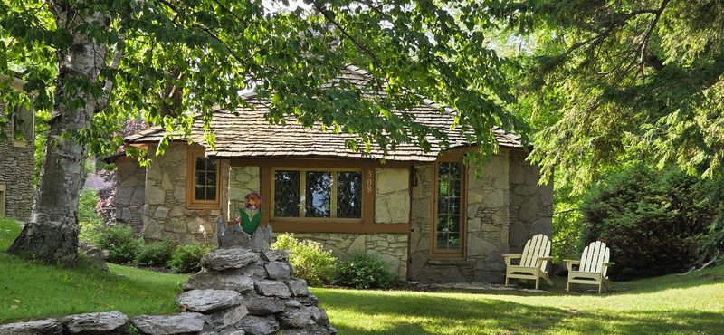 Yes, You Can Actually Sleep Under One Of Those Roofs
