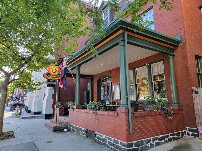 The Ragged Edge Coffee House in Gettysburg