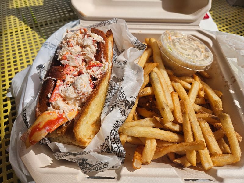 St. Paul Fish Company Brings the Coast Inland