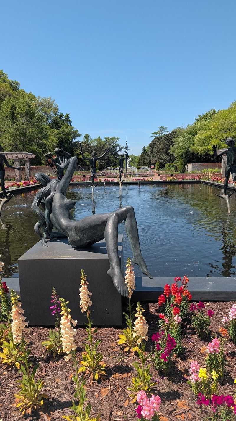 A Garden That Changes the Art