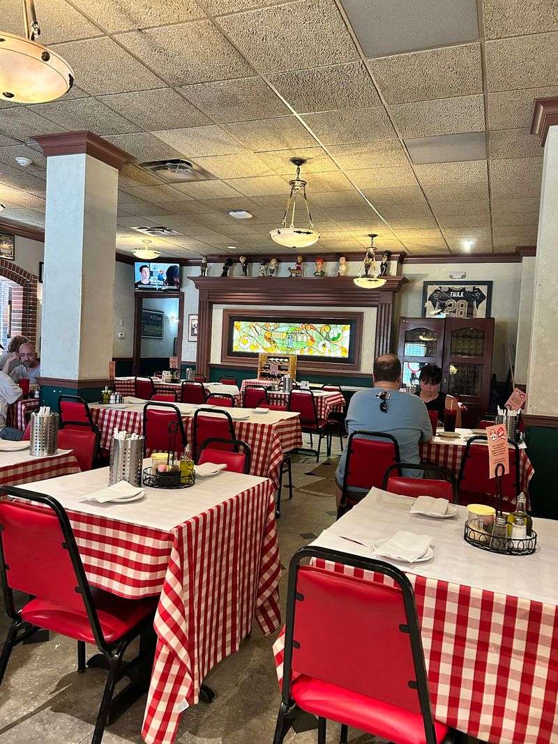 An Old-School Italian Table On The Hill Worth The Trip