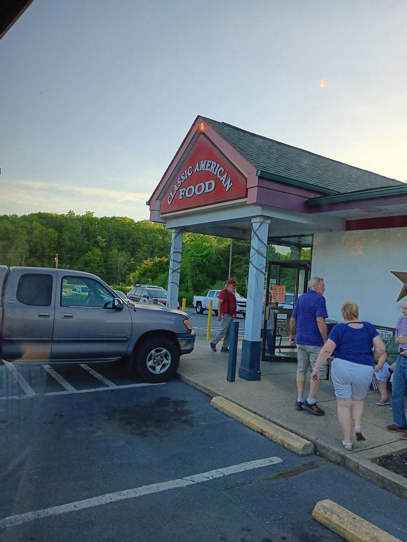 Hometown Grill and Buffet