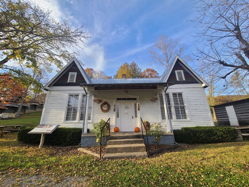 Discover The Carter Family Museum