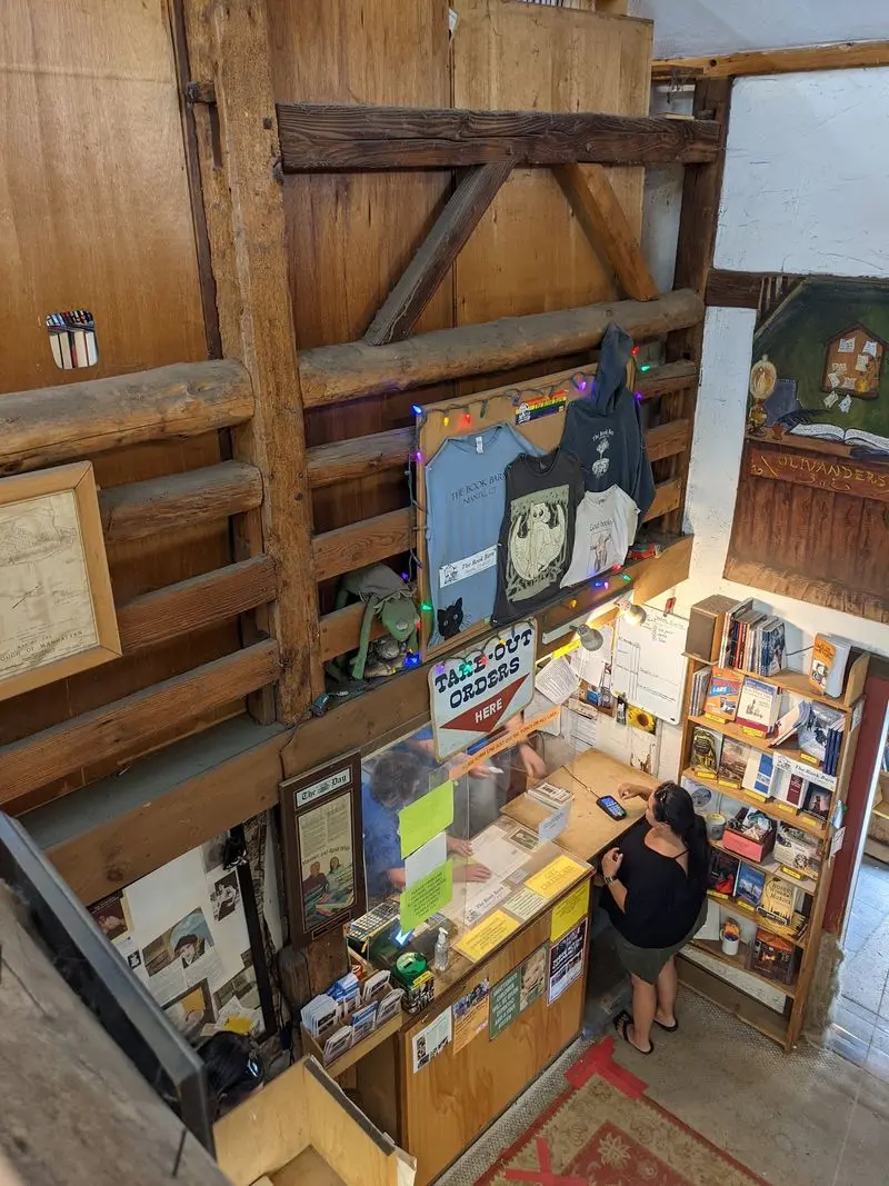 No Computer Catalog Means Treasure-Hunting Rules Apply