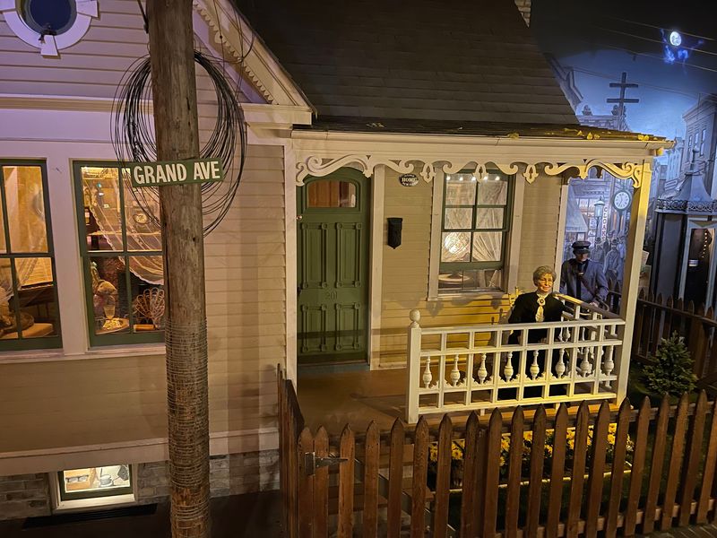 Read the Story in the Storefronts