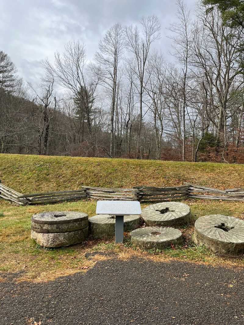 Small Exhibits Make Mountain Life Feel Close