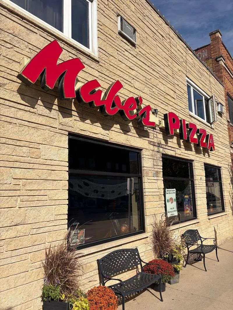 Mabe's Pizza