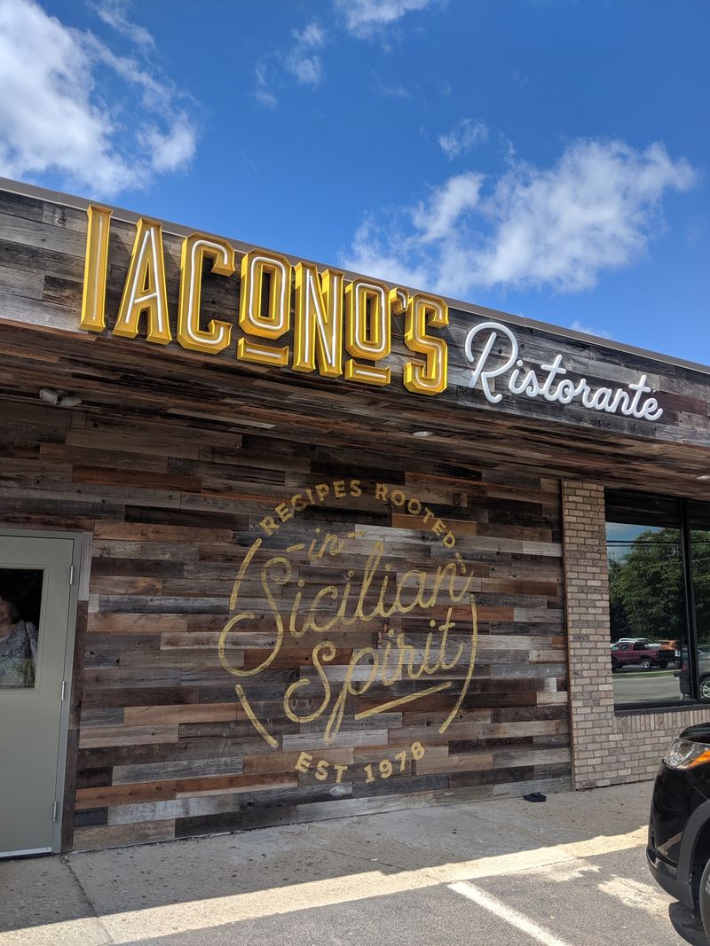 Iacono's Pizza & Restaurant