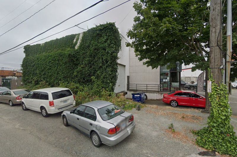 Hours, Parking, And A Few Smart Planning Tips