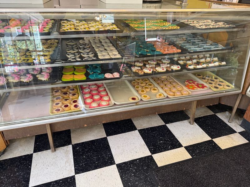 Wedding Cakes From The Same Humble Counter